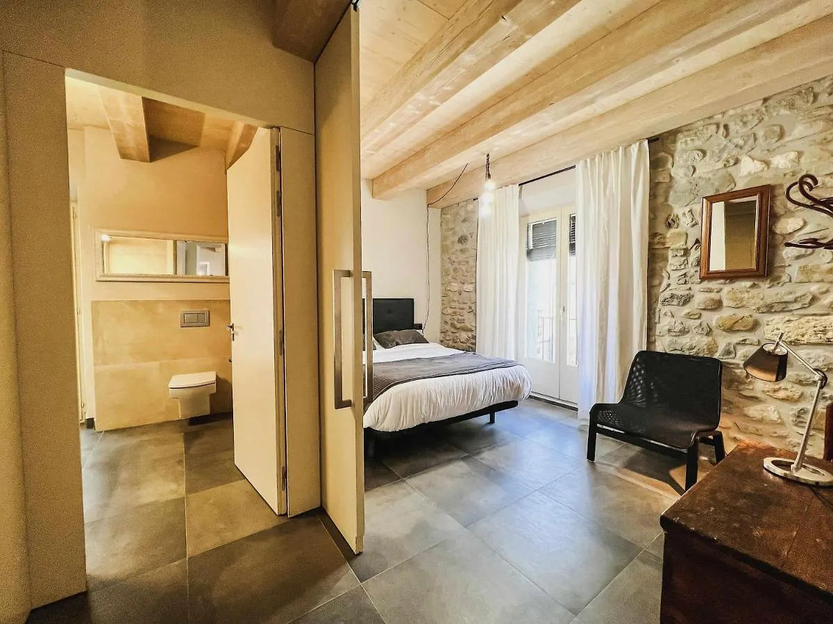 Apartment El Call Lestudi En La Juderia De Besalu