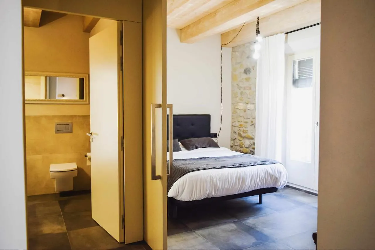 Apartment El Call Lestudi En La Juderia De Besalu