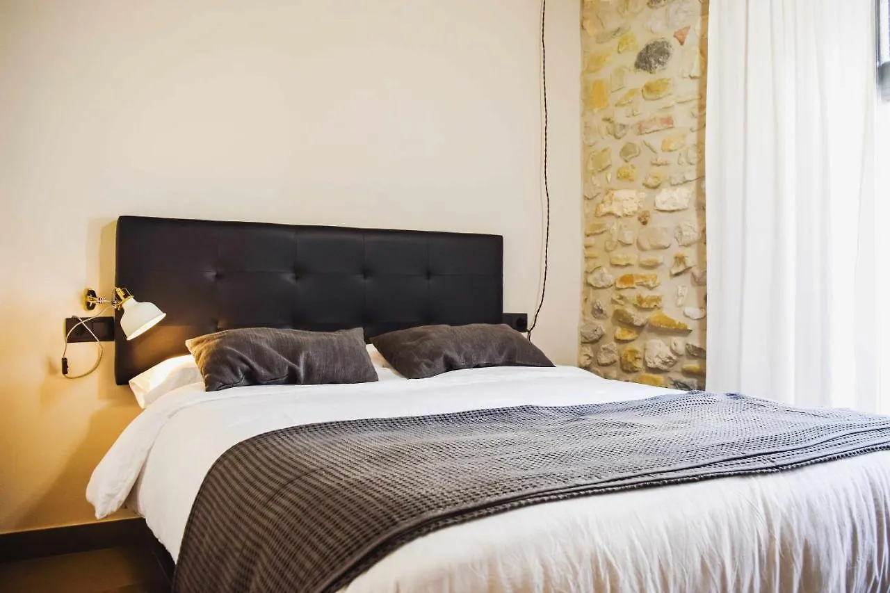 Apartment El Call Lestudi En La Juderia De Besalu